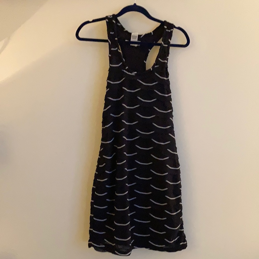Dress, sleeveless with racer back
